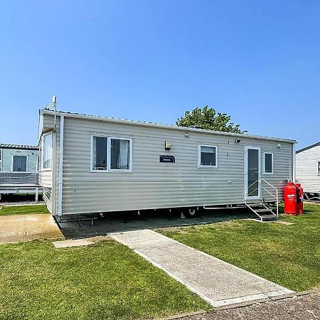 Superb 6 Berth Caravan At St Osyth Beach, Near Clacton-On-Sea Ref 28008Mc Εξωτερικό φωτογραφία