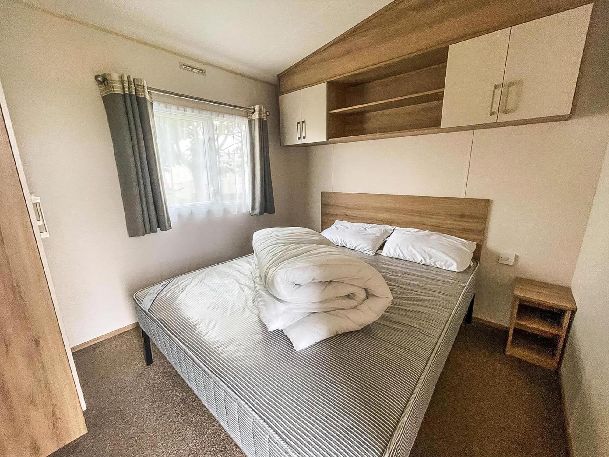Superb 6 Berth Caravan At St Osyth Beach, Near Clacton-On-Sea Ref 28008Mc Εξωτερικό φωτογραφία