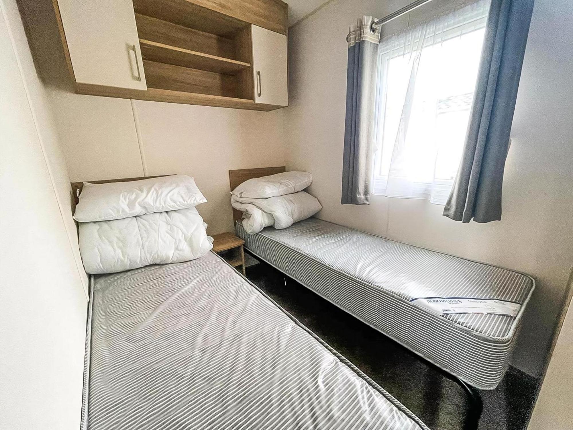 Superb 6 Berth Caravan At St Osyth Beach, Near Clacton-On-Sea Ref 28008Mc Εξωτερικό φωτογραφία